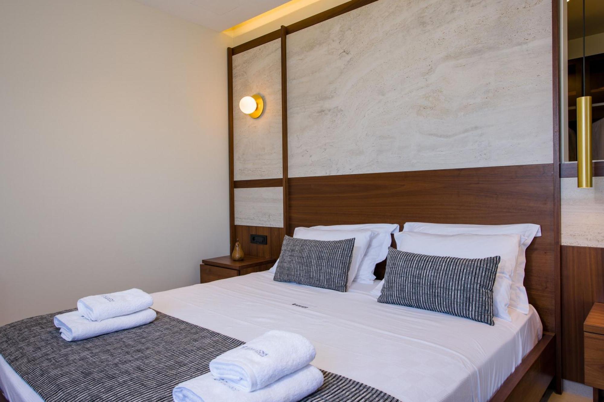 Almi-Cove Hilltop Villas อัลมีรีดา ภายนอก รูปภาพ